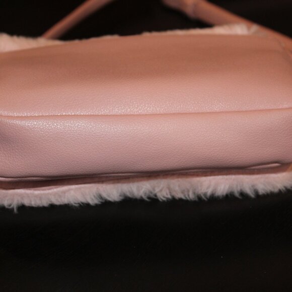 Juicy Couture CROSSBODY PINK purse furry HEART CHARM fluffy Pom Pom puff - Picture 13 of 14